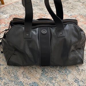Lululemon duffle bag | black leather